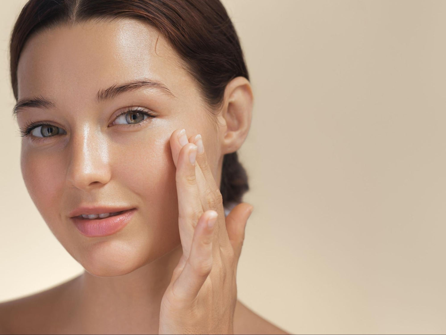 What Is MBR Skincare? Benefits, Products & Truth